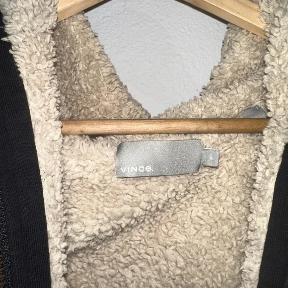 Vince Men’s Fur Insulated Jacket Black Size Large - Picture 2 of 3